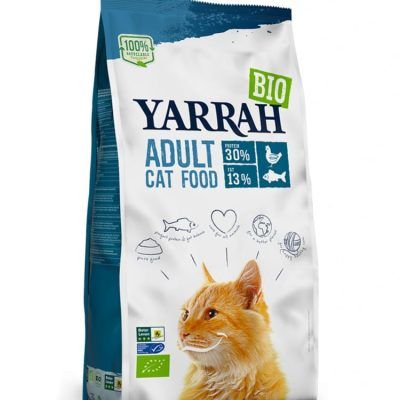 Органска сува храна со пилешко месо и риба за мачки  Adult - 2.4 кг.