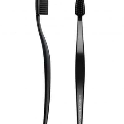 Четка за заби со активен јаглен за возрасни