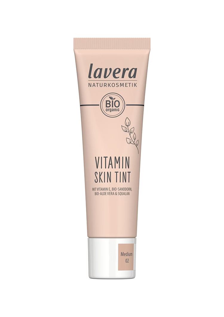 Течна пудра за лице Vitamin Skin Tint - Medium 02 - 30 мл.